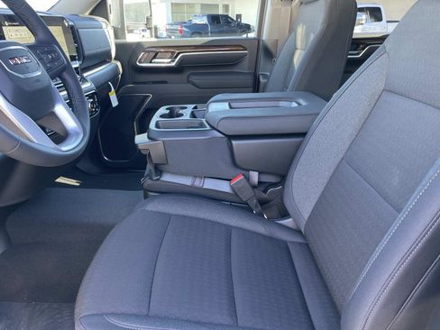 New 2026 GMC Sierra 2500 SLE w/ SLE Value Package; image 22