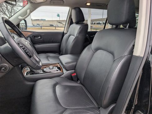 Used 2022 Nissan Armada SL w/ Captain's Chairs Package image 27