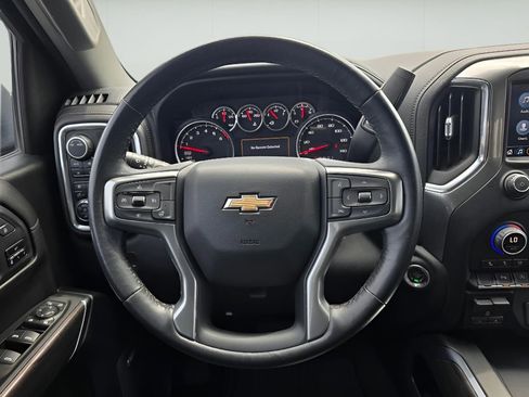 Used 2022 Chevrolet Silverado 1500 LTZ w/ LTZ Convenience Package II AWD/4WD image 12