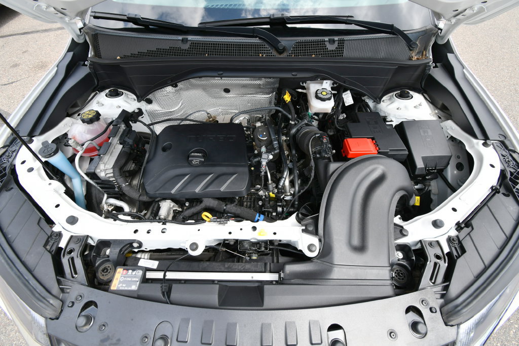 Used 2024 Chevrolet TrailBlazer LT w/ LT Cold Weather Package FWD image 13