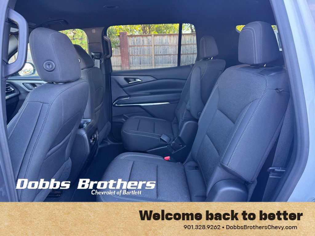 Used 2026 Chevrolet Traverse LT FWD image 34