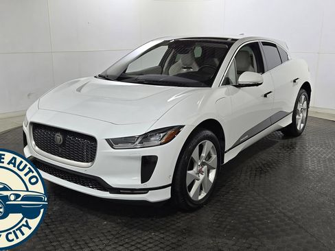 Used 2020 Jaguar I-PACE SE AWD/4WD image 3