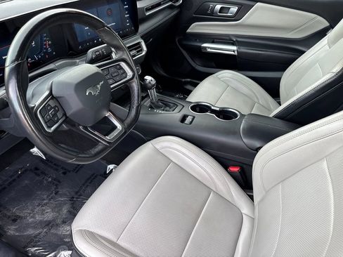 Used 2024 Ford Mustang Premium image 10