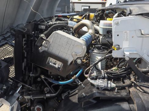 Used 2023 Ford F650 2WD Crew Cab Super Duty image 12