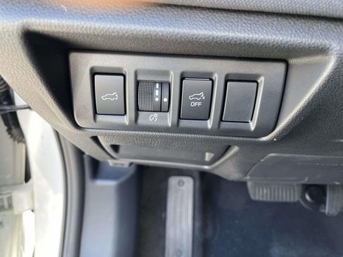 Certified 2025 Subaru Outback Premium w/ Popular Package #1A image 21