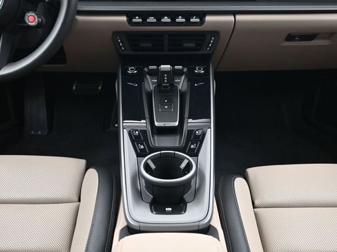 Used 2025 Porsche 911 Carrera image 8