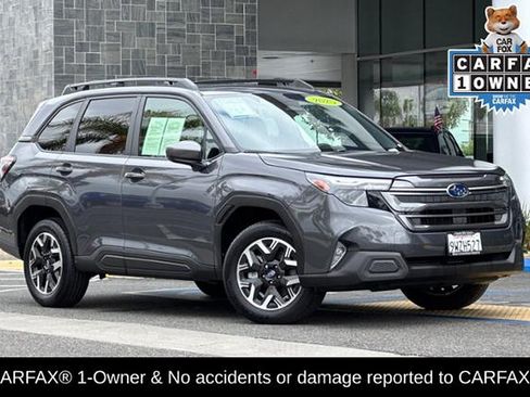 Certified 2025 Subaru Forester Premium AWD/4WD image 2