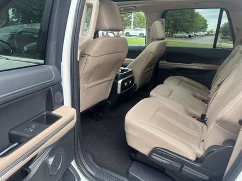 Used 2024 Ford Expedition Max Limited AWD/4WD image 18