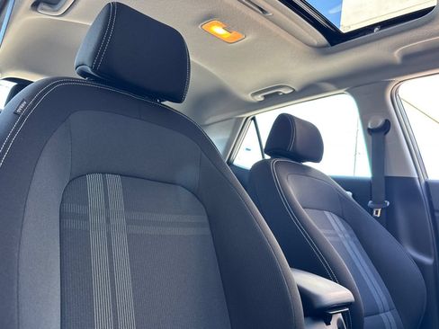 Certified 2026 Hyundai Venue SEL FWD image 20