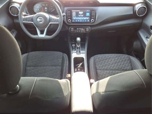 Certified 2021 Nissan Kicks SV image 11