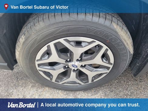 Certified 2023 Subaru Forester Premium AWD/4WD image 9