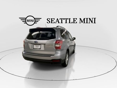 Used 2015 Subaru Forester 2.5i Limited AWD/4WD image 11