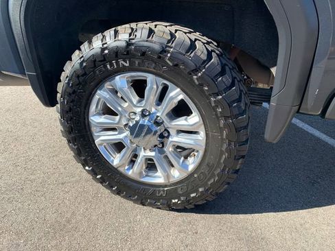 Used 2023 GMC Sierra 2500 Denali AWD/4WD image 7