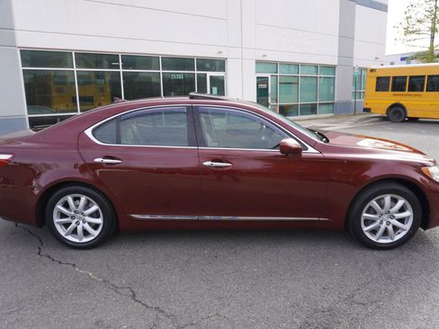 Used 2007 Lexus LS 460 LS 460 Sedan 4D image 8