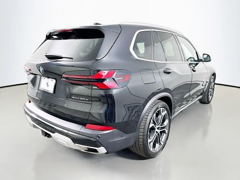 Used 2025 BMW X5 xDrive50e w/ Parking Assistance Package image 5
