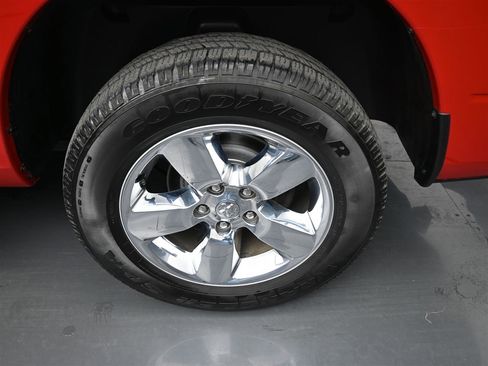 Used 2019 RAM 1500 Express w/ Express Value Package AWD/4WD image 19