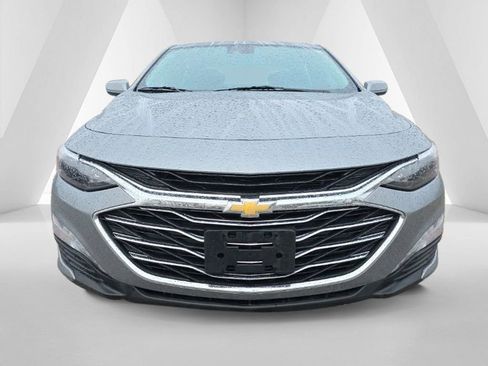 Used 2023 Chevrolet Malibu LT image 2