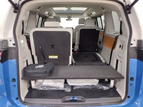 New 2025 Volkswagen ID. Buzz 1st Edition image 14