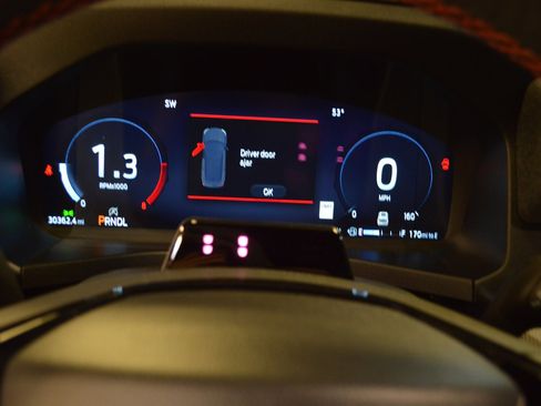 Certified 2025 Ford Explorer ST-Line image 18