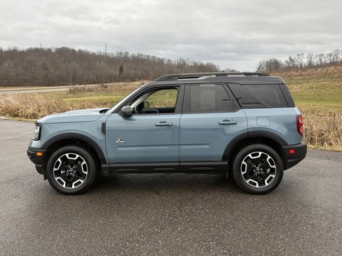 Used 2023 Ford Bronco Sport Outer Banks w/ Tech Package image 2