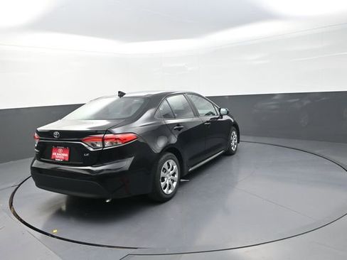 Used 2024 Toyota Corolla LE image 76