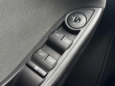 Used 2013 Ford Focus SE image 26