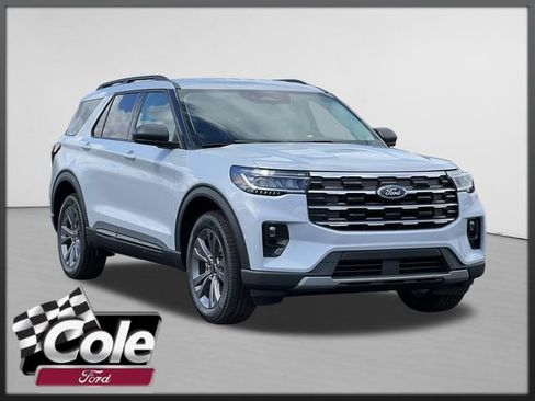 New 2026 Ford Explorer Active image 1