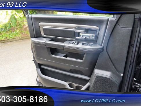 Used 2018 RAM 2500 Laramie w/ Sport Appearance Group AWD/4WD image 25