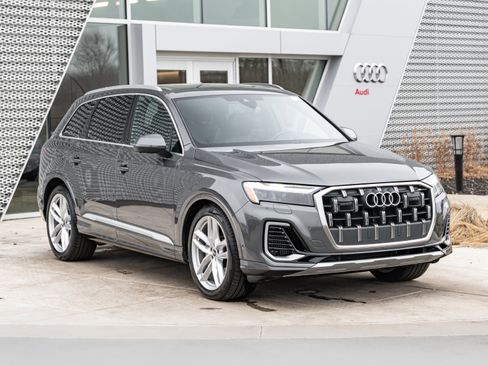 Certified 2025 Audi Q7 3.0T Premium Plus w/ Premium Plus Package image 2