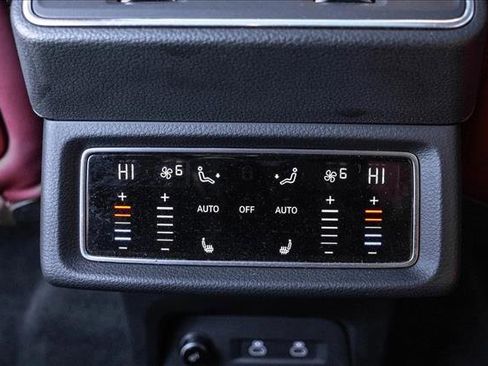 Used 2023 Audi e-tron S Prestige w/ Prestige Package image 22