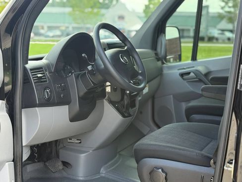 Used 2015 Mercedes-Benz Sprinter 3500 w/ Window Fleet Package image 10