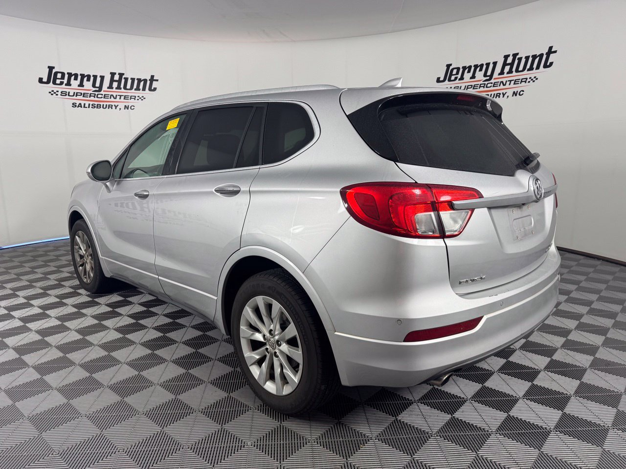 Used 2017 Buick Envision Essence FWD image 9