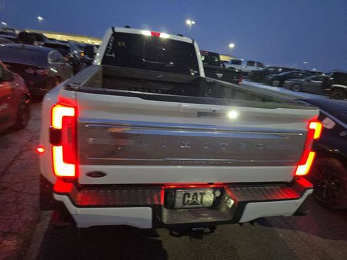 Used 2024 Ford F450 Limited w/ FX4 Off-Road Package image 5