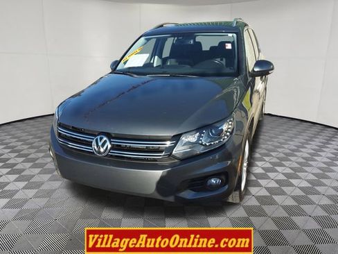 Used 2016 Volkswagen Tiguan SE image 16