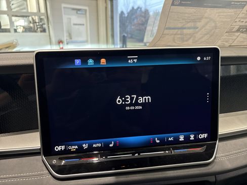 New 2026 Volkswagen Tiguan SE image 23