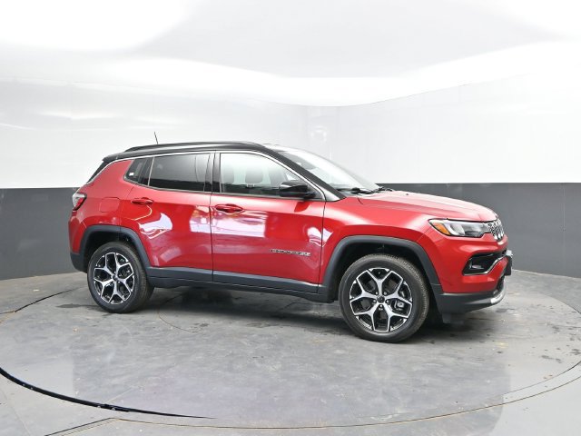 Used 2026 Jeep Compass Limited w/ Mopar All Weather Package AWD/4WD image 3