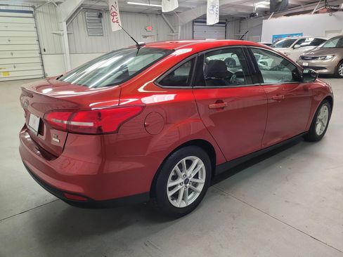 Used 2018 Ford Focus SE FWD image 8