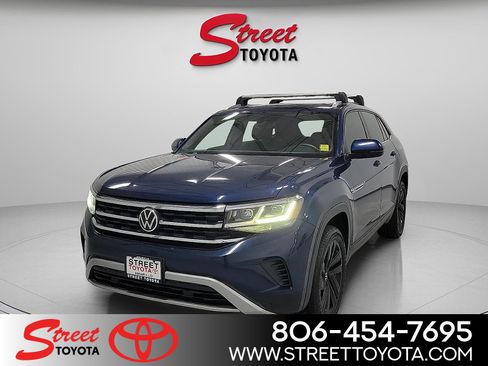 Used 2021 Volkswagen Atlas Cross Sport SE image 1