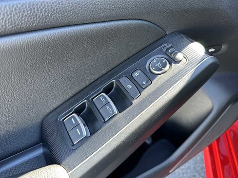 Used 2023 Honda Civic Touring image 22