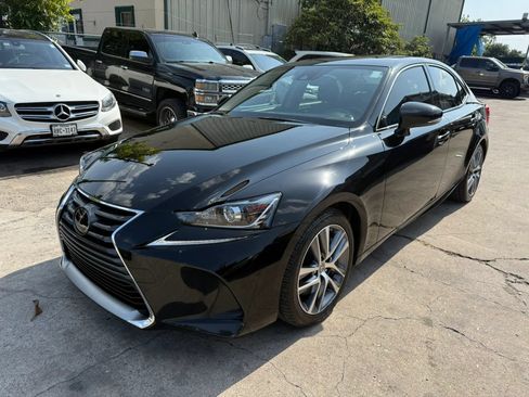 Used 2018 Lexus IS 300 w/ Accessory Package 2 RWD image 4