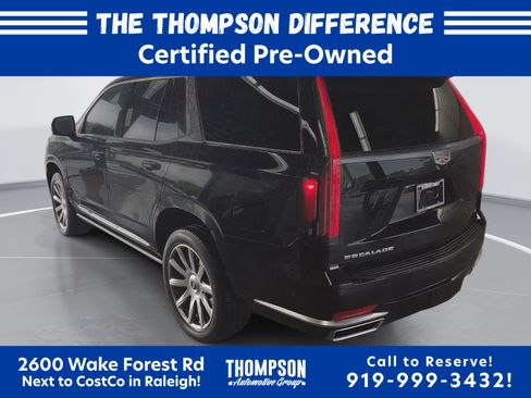 Certified 2022 Cadillac Escalade Premium Luxury Platinum AWD/4WD image 5