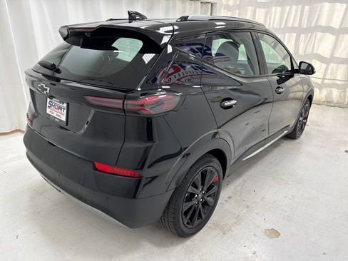 Used 2023 Chevrolet Bolt EUV Premier w/ Sun & Sound Package image 4