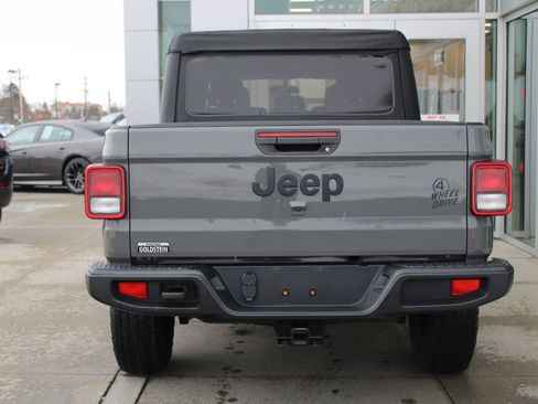 Certified 2021 Jeep Gladiator Sport image 7