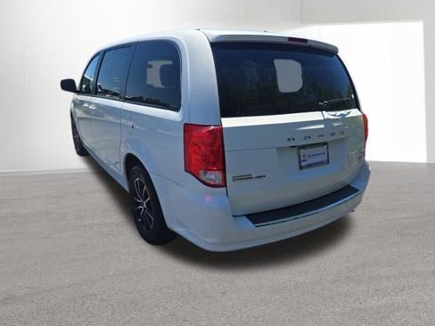 Used 2018 Dodge Grand Caravan GT FWD image 3