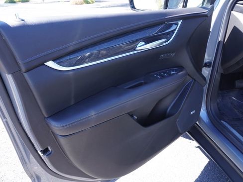 Used 2021 Cadillac XT5 Premium Luxury w/ LPO, Floor Liner Package image 15