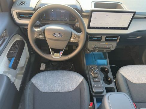 New 2025 Ford Maverick XLT w/ XLT Luxury Package image 10