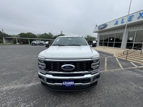 New 2026 Ford F350 Lariat AWD/4WD image 4