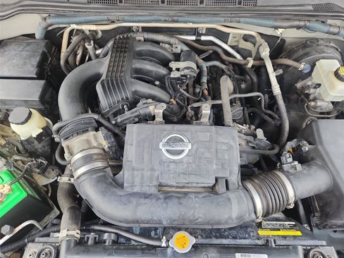 Used 2010 Nissan Xterra S AWD/4WD image 25