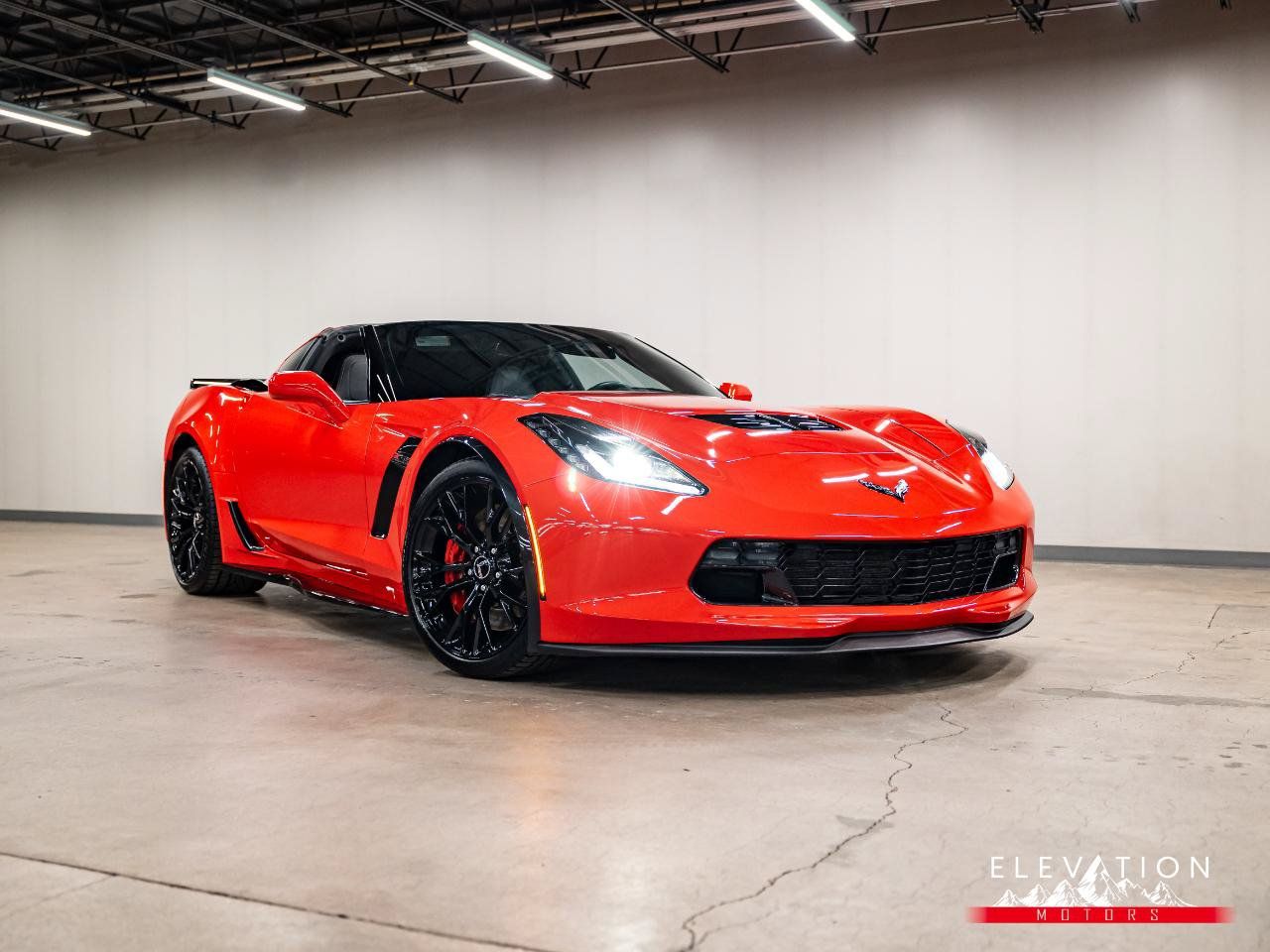 Used 2015 Chevrolet Corvette Z06 w/ 3LZ Preferred Equipment Group RWD image 7