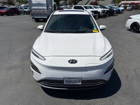 Used 2023 Hyundai Kona SEL FWD image 4